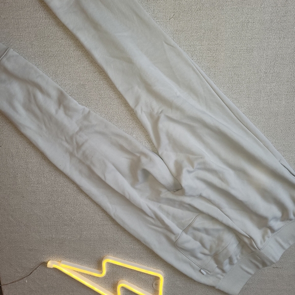 Aritzia TNA Airy Fleece Perfect Pocket Sweatfleece Sweatpant - Picture 7 of 11